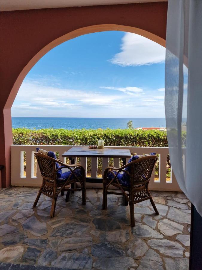 Villa Georgia Apartments & Suites Kalamaki Chambre photo