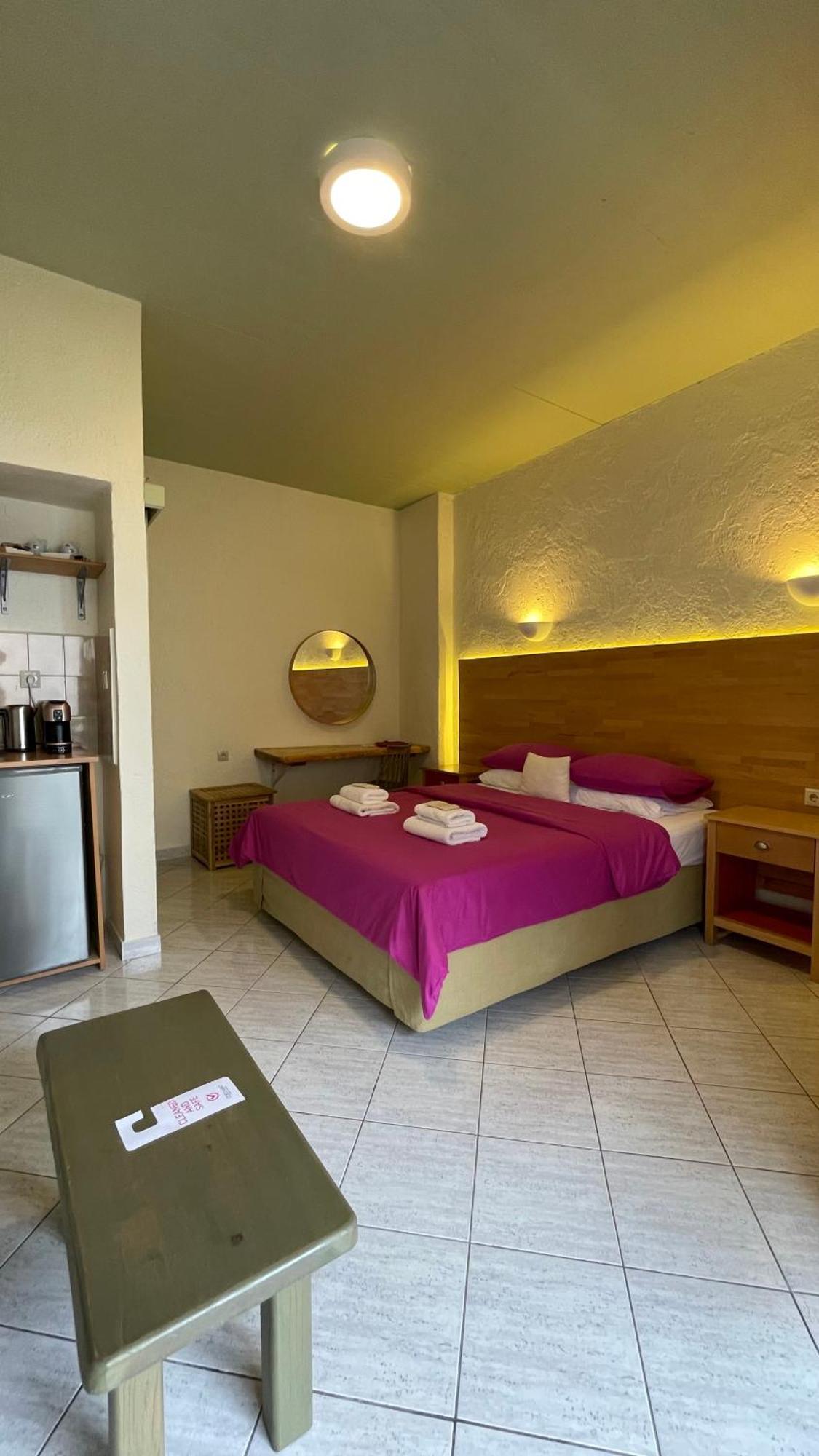 Villa Georgia Apartments & Suites Kalamaki Chambre photo
